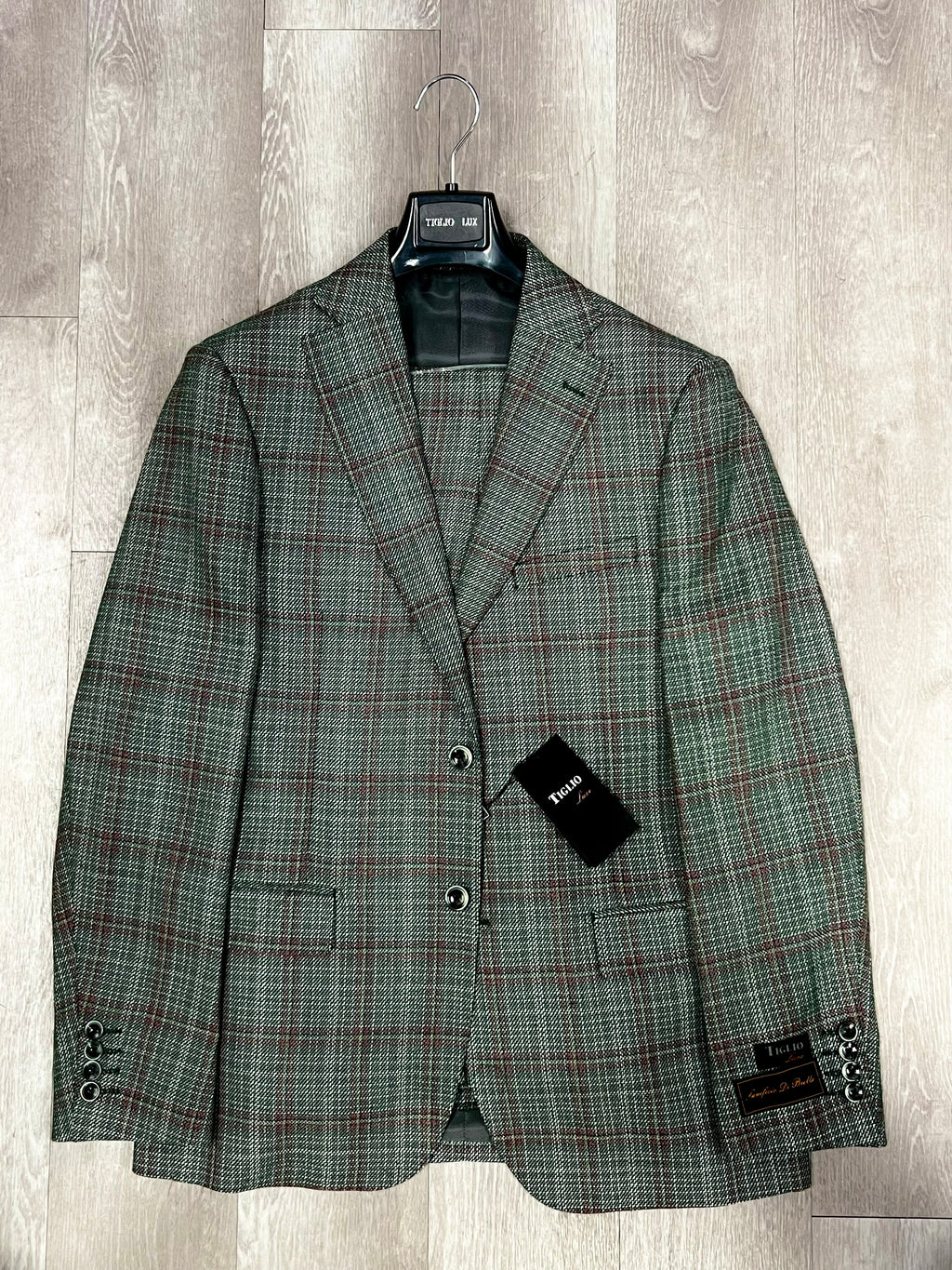 Tiglio Luxe Green Red with Windowpane Dolcetto Modern Fit, Pure Wool Suit TL4256