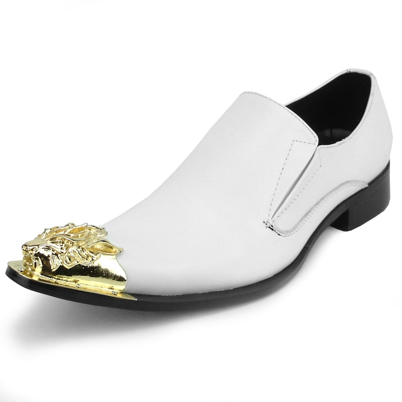 The FI-6909 White Leather Gold Metal Tip by Fiesso boasts a sophisticated white suede upper and an ornate gold metal tip, finished with a cushioned insole for enhanced comfort.