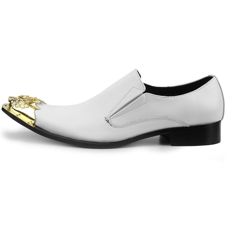 The FI-6909 White Leather Gold Metal Tip by Fiesso boasts a sophisticated white suede upper and an ornate gold metal tip, finished with a cushioned insole for enhanced comfort.