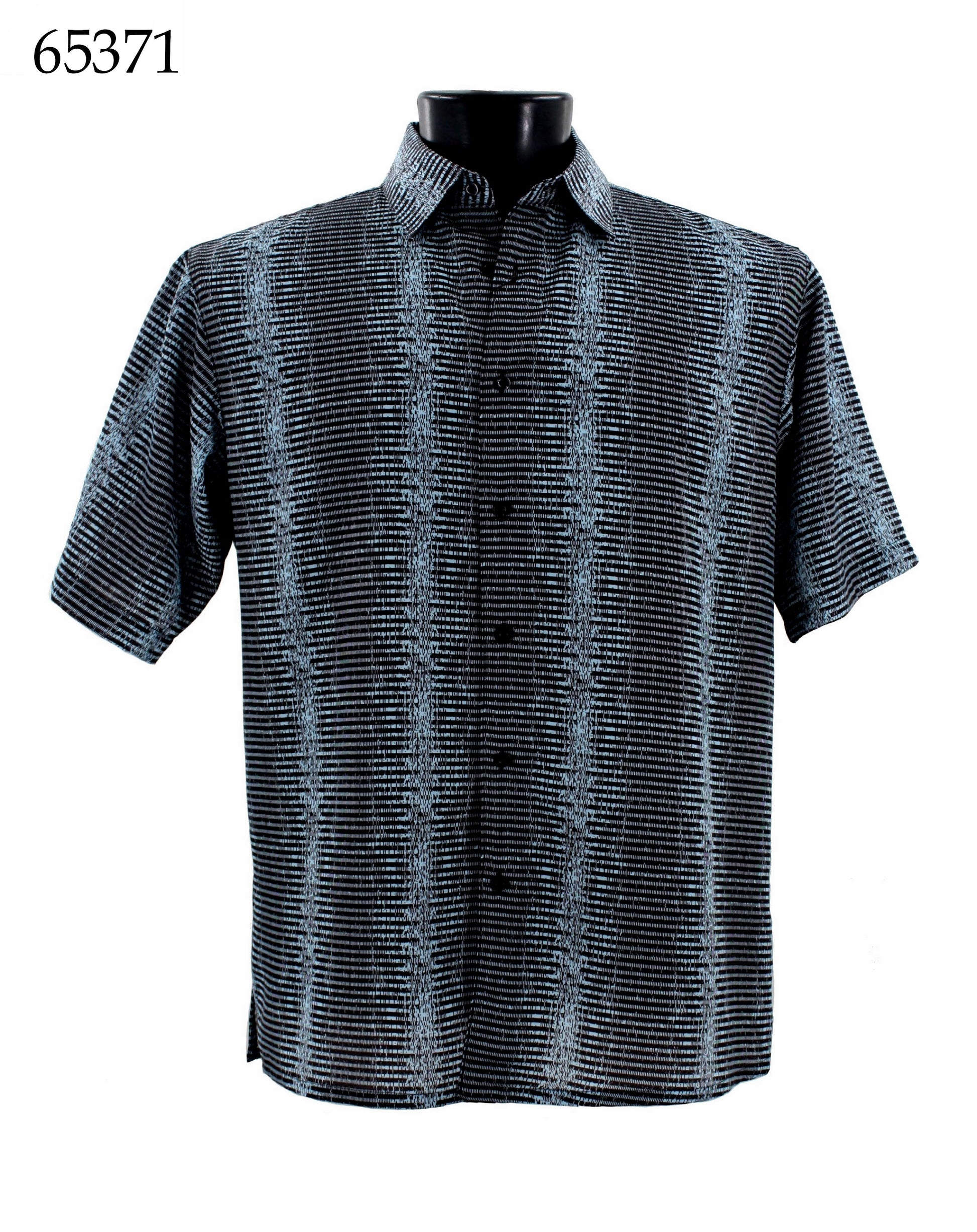 The Bassiri Short Sleeve Shirt, a regular fit with a black and white pattern, is elegantly displayed on a mannequin, featuring the number 65371 in the upper left corner.