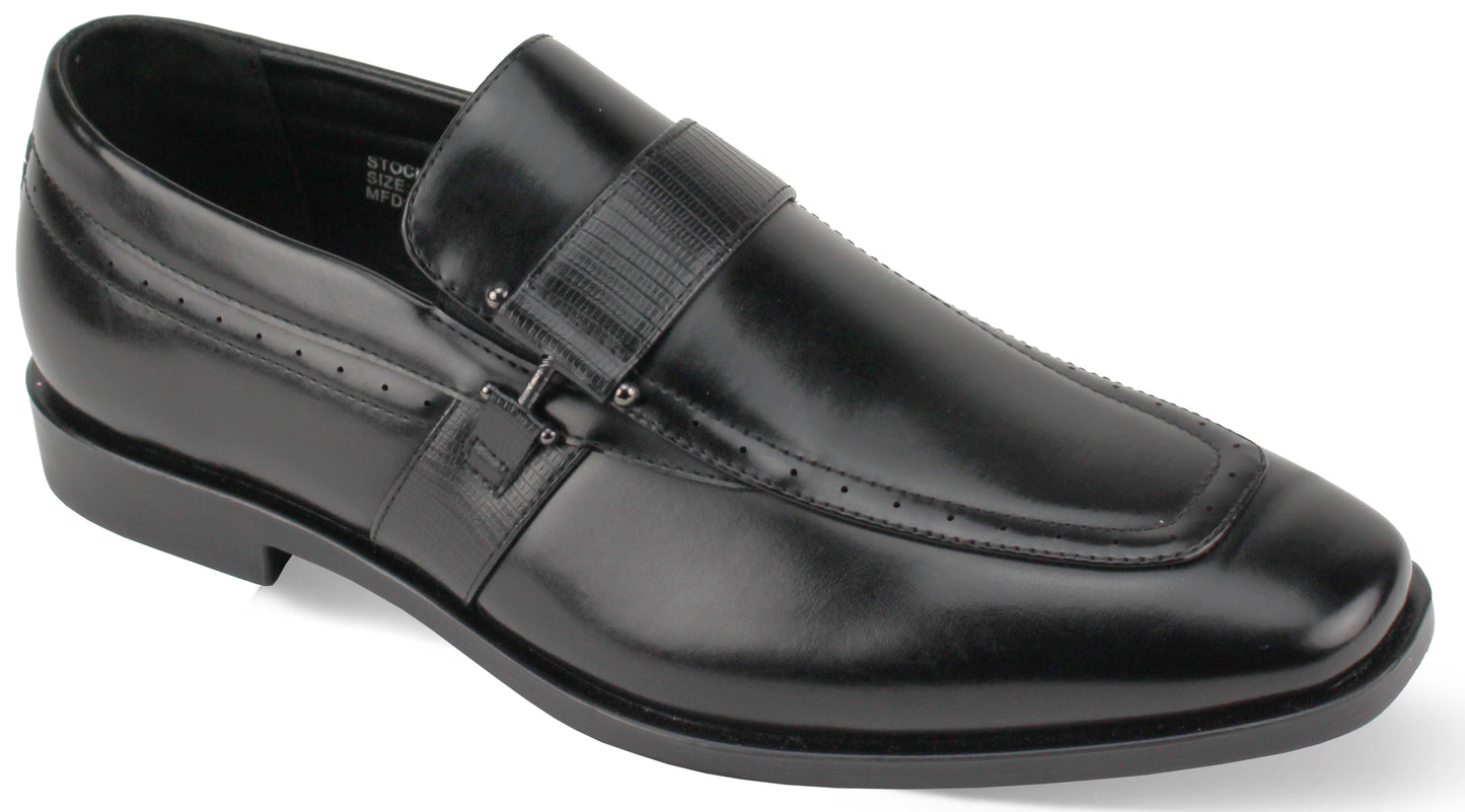 The Antonio Cerrelli 7001 Black Shoes boast a decorative strap, stitching details, and a sleek cap toe design.