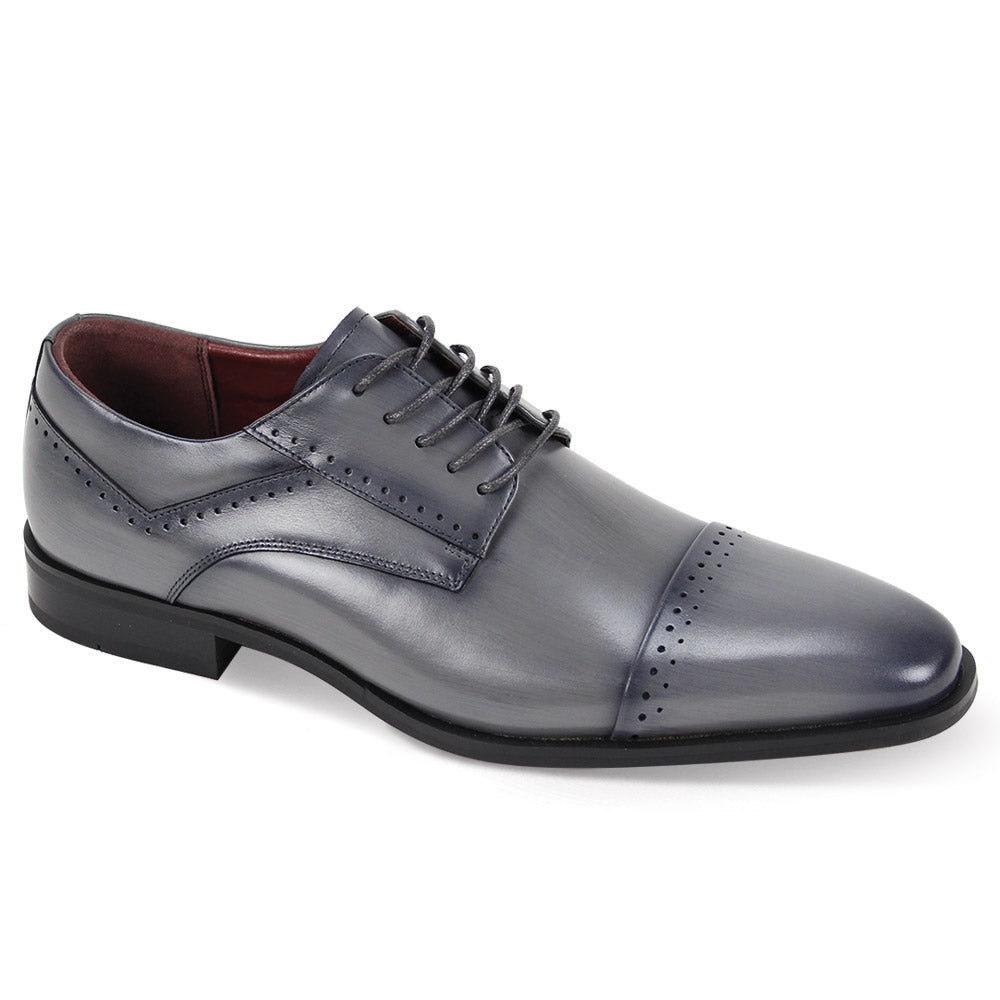 A single Giorgio Venturi 7033 Grey Leather Shoe featuring a lace-up design with a cap toe and elegant decorative perforations near the toe and heel.