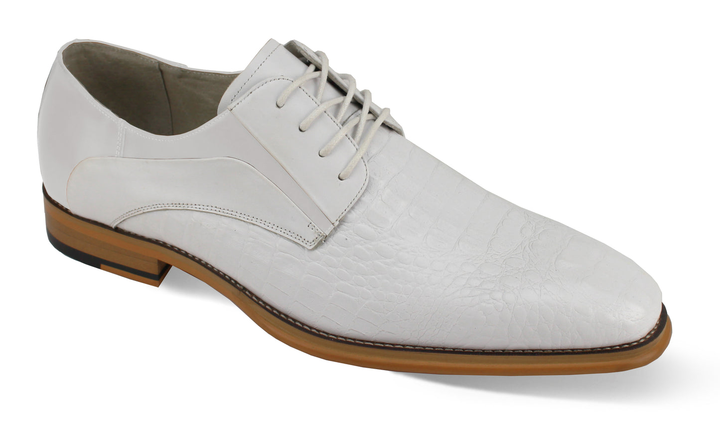 The Giovanni Mason White Leather Shoes by GIOVANNI boast a plain toe design with a textured pattern, lace-up closure, and a brown sole.