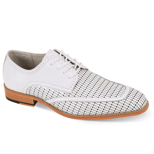 The Giovanni Randolf White Leather Shoes from GIOVANNI showcase a lace-up design with elegant perforated patterns and feature a tan sole.