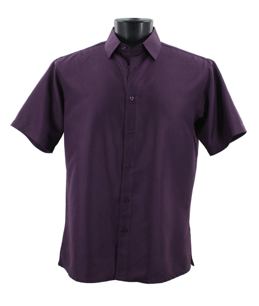 A Sangi Short Sleeve Shirt S 2026 Purple in a modern fit and button-up style is displayed on a black mannequin.