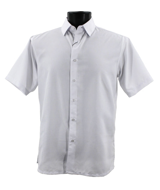 Displayed on a mannequin against a plain background, the Sangi Short Sleeve Shirt S 2026 White presents a Modern Fit, providing a sleek and contemporary silhouette.