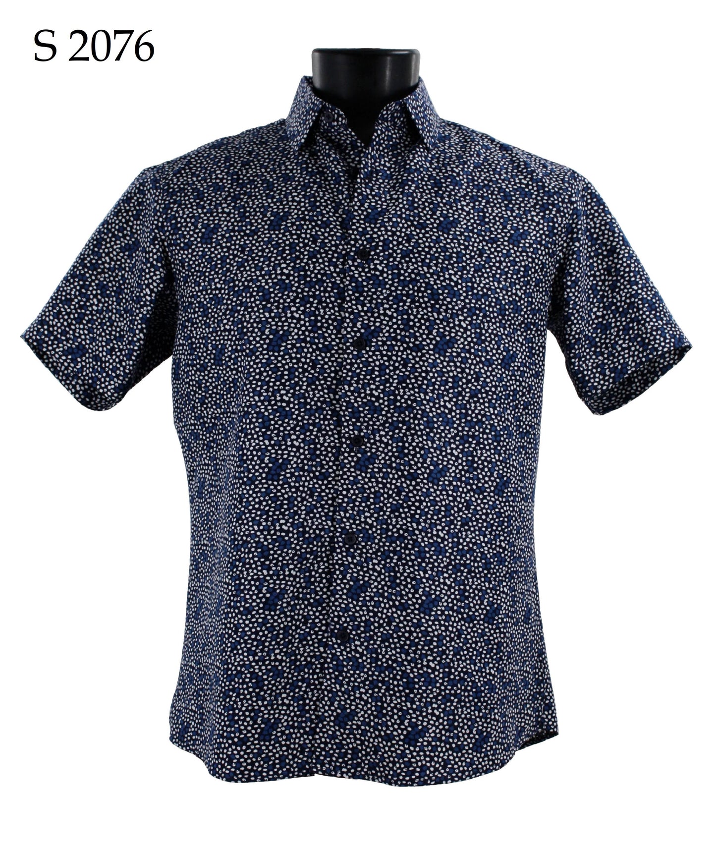 The Sangi Short Sleeve Shirt S 2076, showcased on a mannequin, boasts a sleek and modern fit with its navy blue and white speckled pattern. The product name "S 2076" is prominently featured in the top left corner.