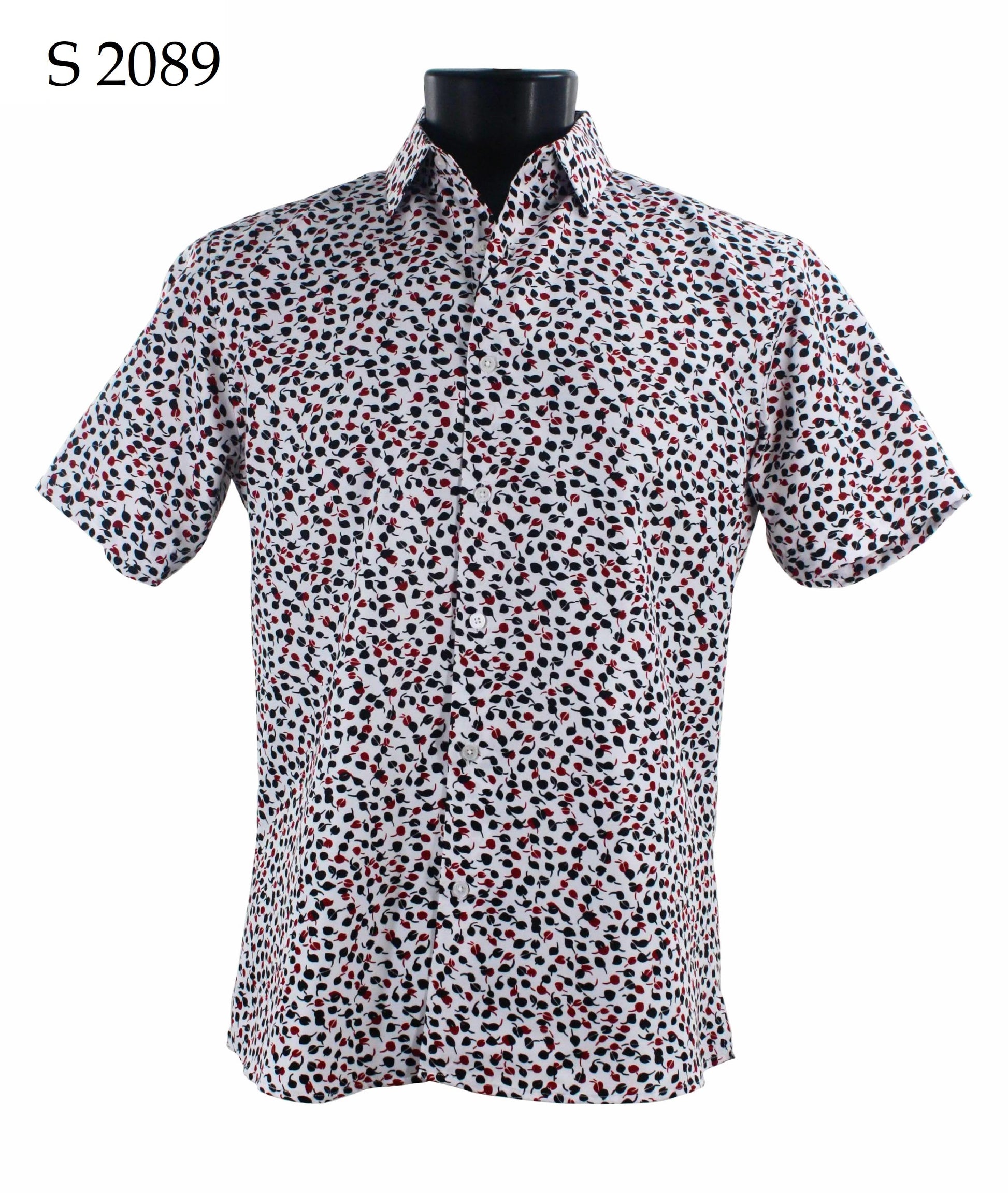 Sangi Short Sleeve Shirt S 2089 by Sangi, featuring a white button-up design with a black and red abstract pattern, offers a modern fit.