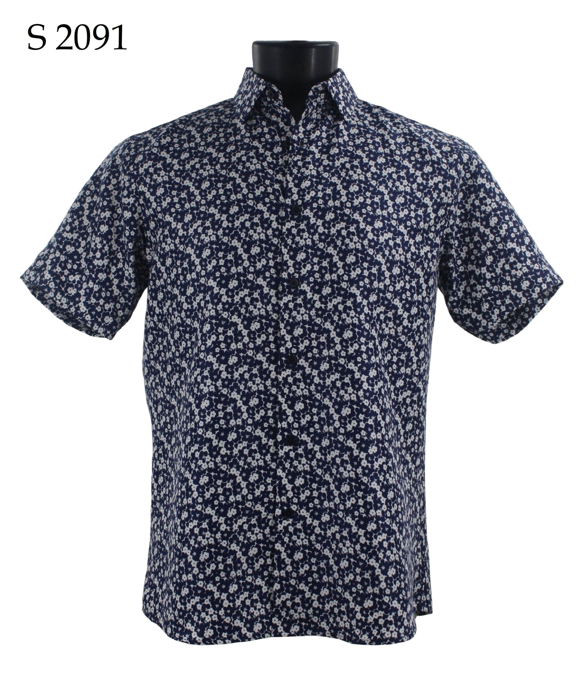 A black mannequin showcases the Sangi Short Sleeve Shirt S 2091, a modern-fit, short-sleeve button-up shirt adorned with a small floral pattern, epitomizing contemporary fashion.