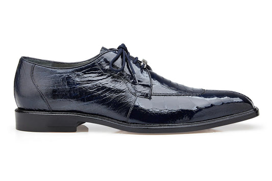 Crafted from genuine ostrich leg leather, the navy Belvedere Siena dress shoe boasts a polished finish and sleek design, complemented by its luxurious leather interior lining. Displayed against a white background, this elegant piece is an embodiment of BELVEDERE's exquisite craftsmanship.