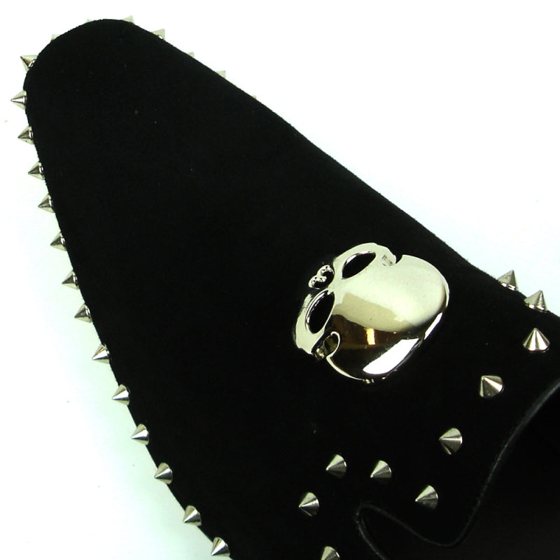 The FI-7199 Black Suede Fiesso by Aurelio Garcia shoe from the Fiesso brand is embellished with sharp spikes and features a shiny silver skull decoration on top.