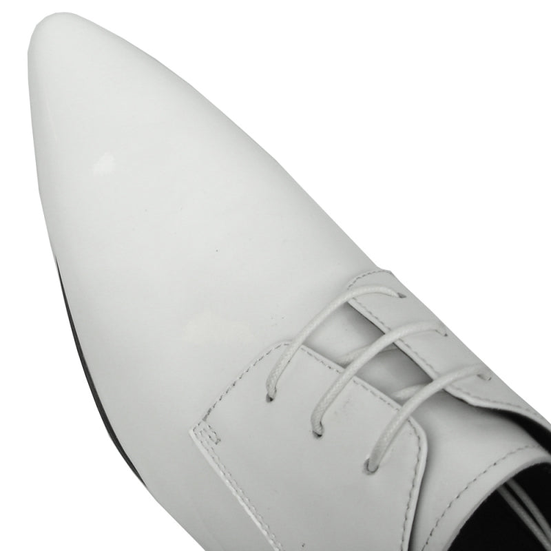 The FI-7285 White Patent Lace Up Encore by Fiesso, crafted from white leather and equipped with laces for a secure fit, includes a cushioned insole for enhanced comfort and is complemented by a sleek black sole, presented from a side perspective.