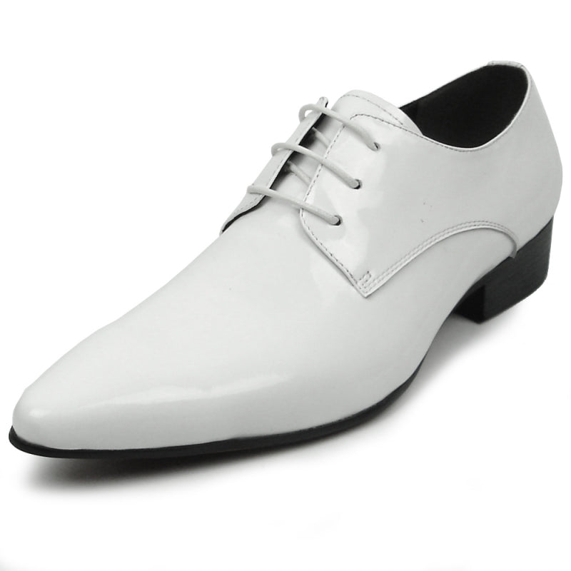 The FI-7285 White Patent Lace Up Encore by Fiesso, crafted from white leather and equipped with laces for a secure fit, includes a cushioned insole for enhanced comfort and is complemented by a sleek black sole, presented from a side perspective.