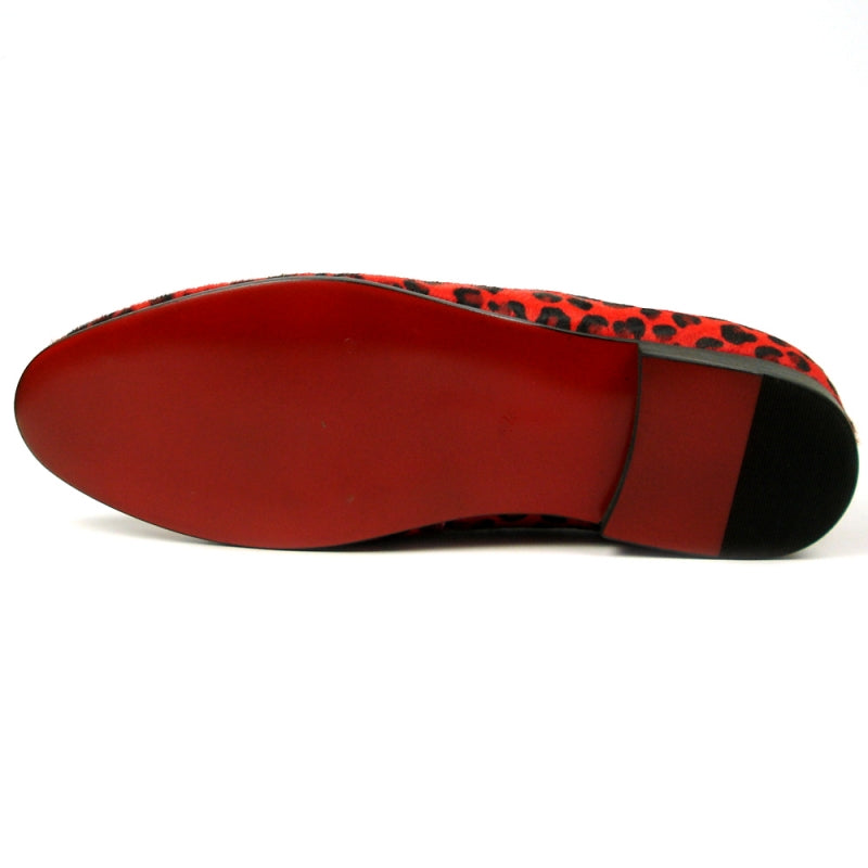 The FI-7402 Black Red Leopard Fiesso by Aurelio Garcia offers a leather upper with black tassel detail and a red interior, making it the ultimate fashion shoe from Fiesso.