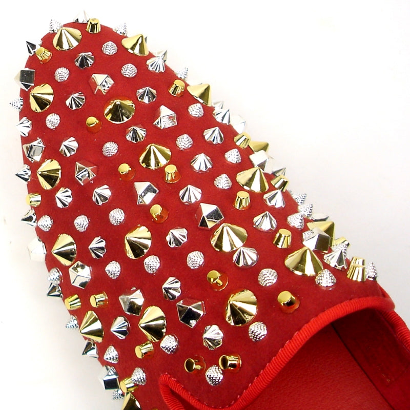 The FI-7436 Red Suede Silver/Gold Spikes shoe by Fiesso stands out with its striking red suede upper, embellished with sparkling gold and silver spikes and studs, and includes a cushioned insole for added comfort.