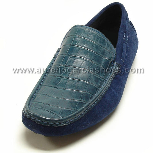 An essential piece for any high fashion wardrobe, the FI-3095 Blue Encore By Fiesso showcases a luxurious crocodile texture on its upper section with suede sides. This Fiesso leather loafer is enhanced by a cushioned insole and is beautifully presented against a white background.