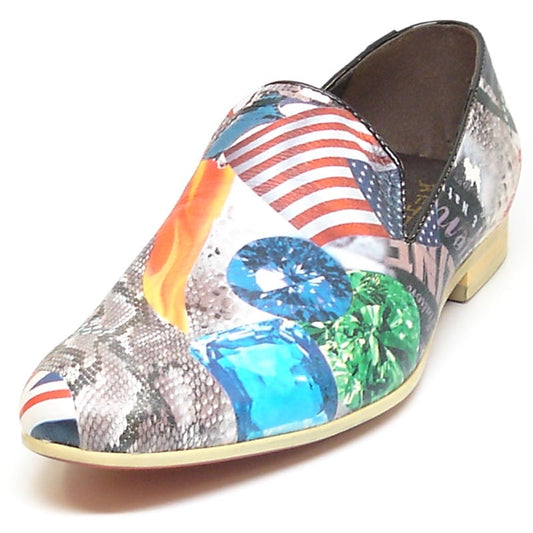 The FI-6865 Flag Fiesso by Aurelio Garcia from Fiesso showcases a dynamic collage design featuring American flags, gemstones, and text. Designed with comfort in mind, it includes a cushioned insole that combines style with practicality.