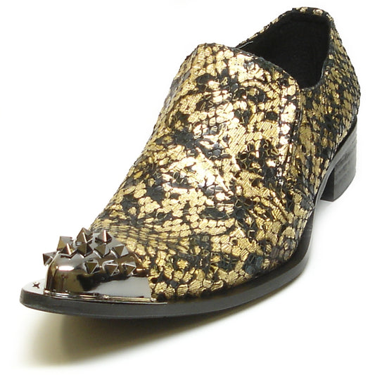 The FI-6842 Black Gold Fiesso by Aurelio Garcia shoe from Fiesso features a striking black and gold design, complete with a glossy pointed toe and a leather upper adorned with metallic star-shaped studs. Its cushioned insole ensures comfort throughout the day.